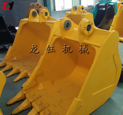 挖掘機挖斗的精密搭檔 加工定制新款樹根挖斗與油缸的協同效能